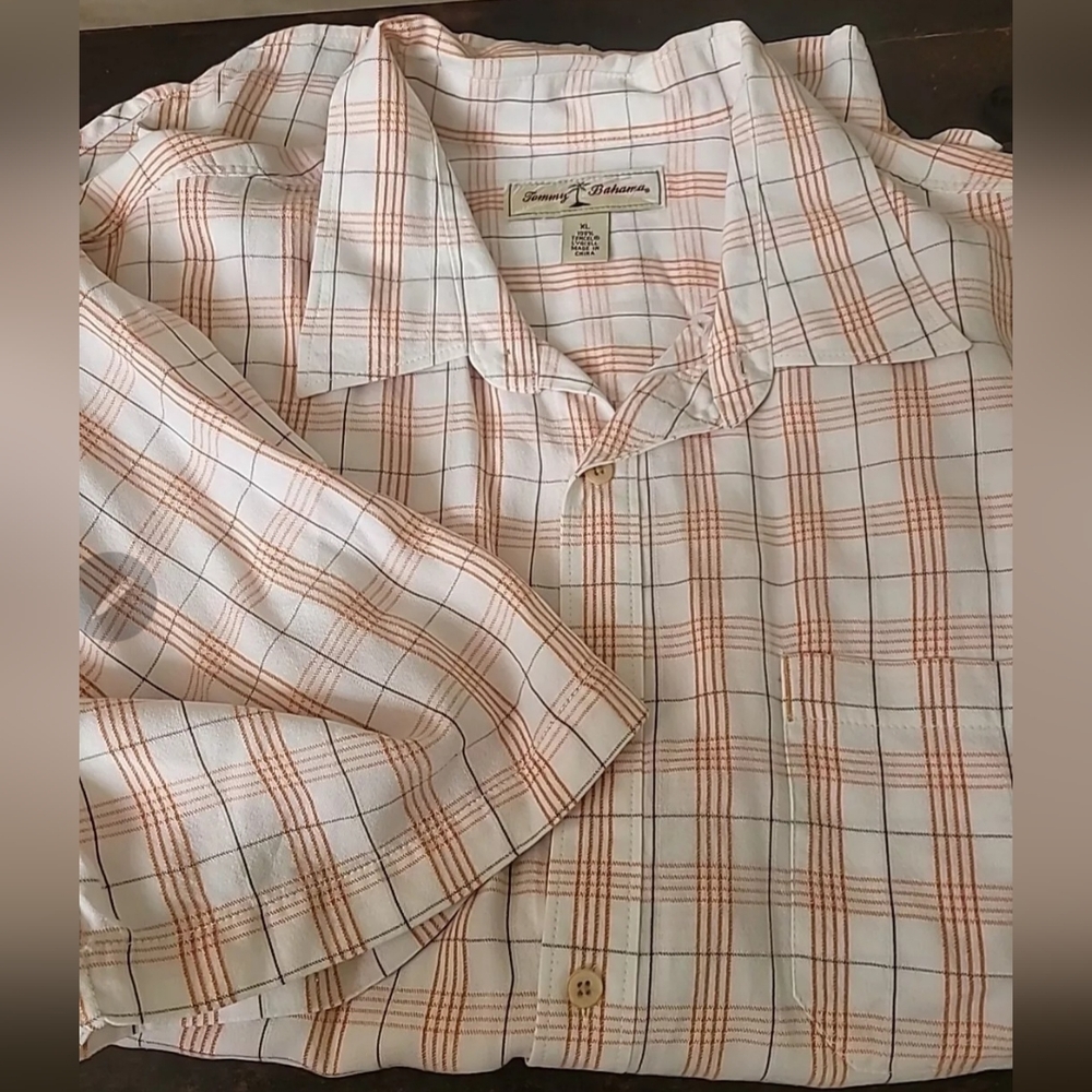 Tommy Bahama Mens XL Shirt Tencel Button Up Short Sleeve Orange Logo